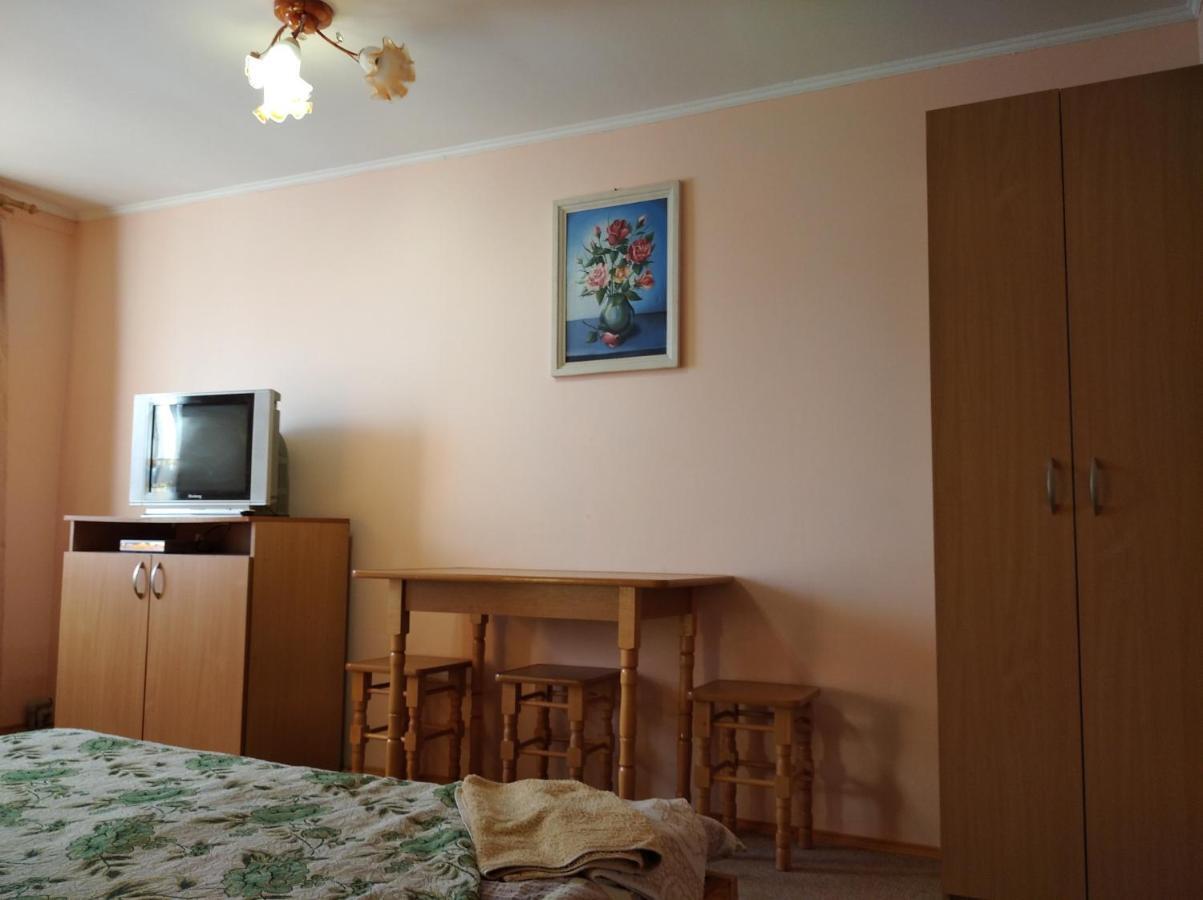 Комфортні Номери Mykulychyn Esterno foto