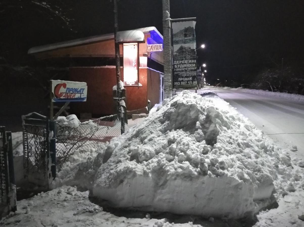 Комфортні Номери Mykulychyn Esterno foto